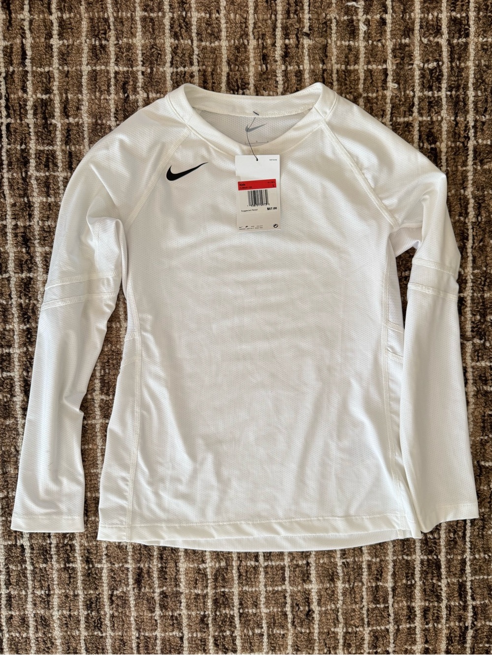 Nike kids athletic long sleeve top
